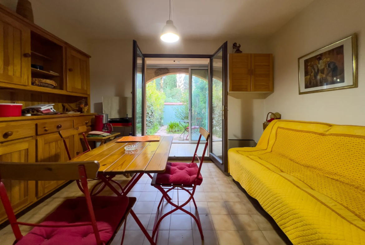 Appartement meublé avec jardin à La Londe les Maures 