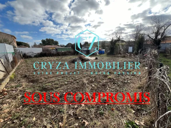 Terrain constructible de 487 m² à vendre à Peyrolles en Provence