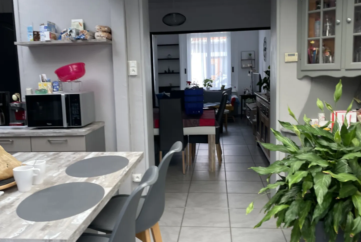 Maison familiale à vendre - 3 chambres avec jardin à Hem 