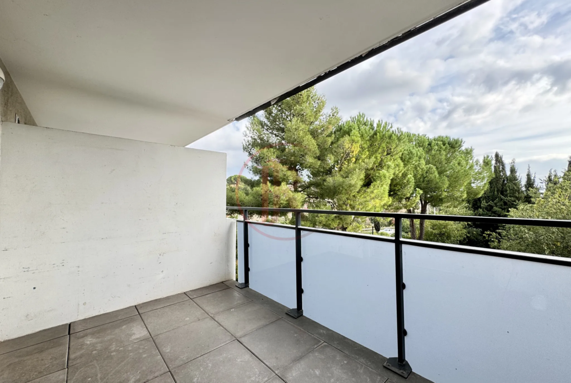 T2 lumineux à Montpellier avec terrasse et parking 