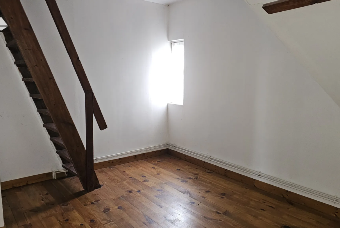 Maison à rénover de 106 m² à Auffay 