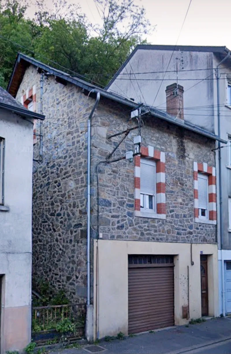 Maison avec garage et jardin à Tulle 