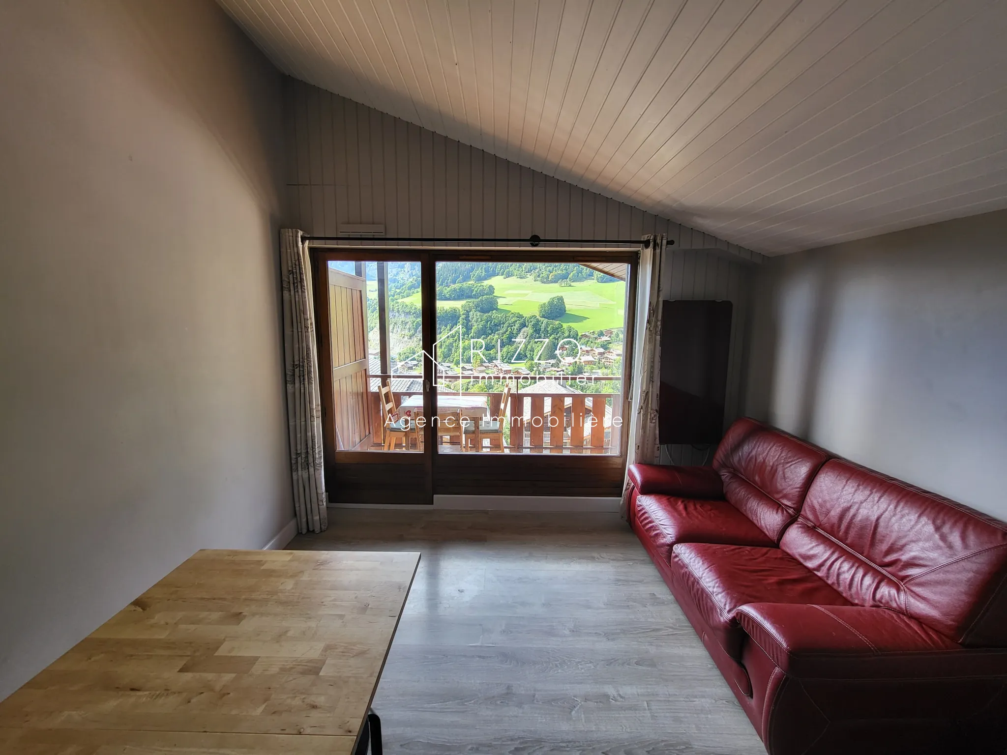 À vendre : Appartement T2 avec vue magnifique à Le Grand Bornand 