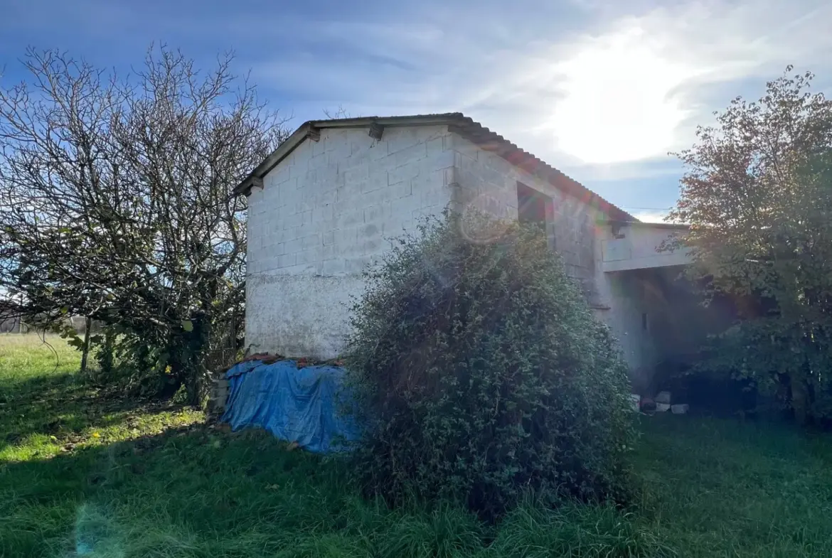 Maison de plain-pied rare à Montayral avec beau terrain de 4964 m² 