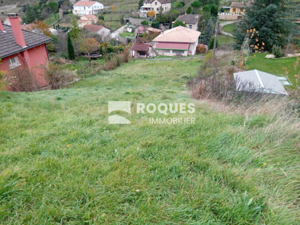 Terrain à bâtir de 939 m² à Millau avec vue panoramique