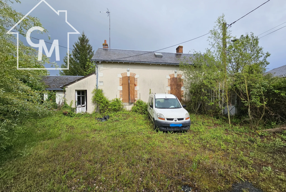 Maison 4 pièces avec dépendances et jardin clos à Ecueille, 36240 