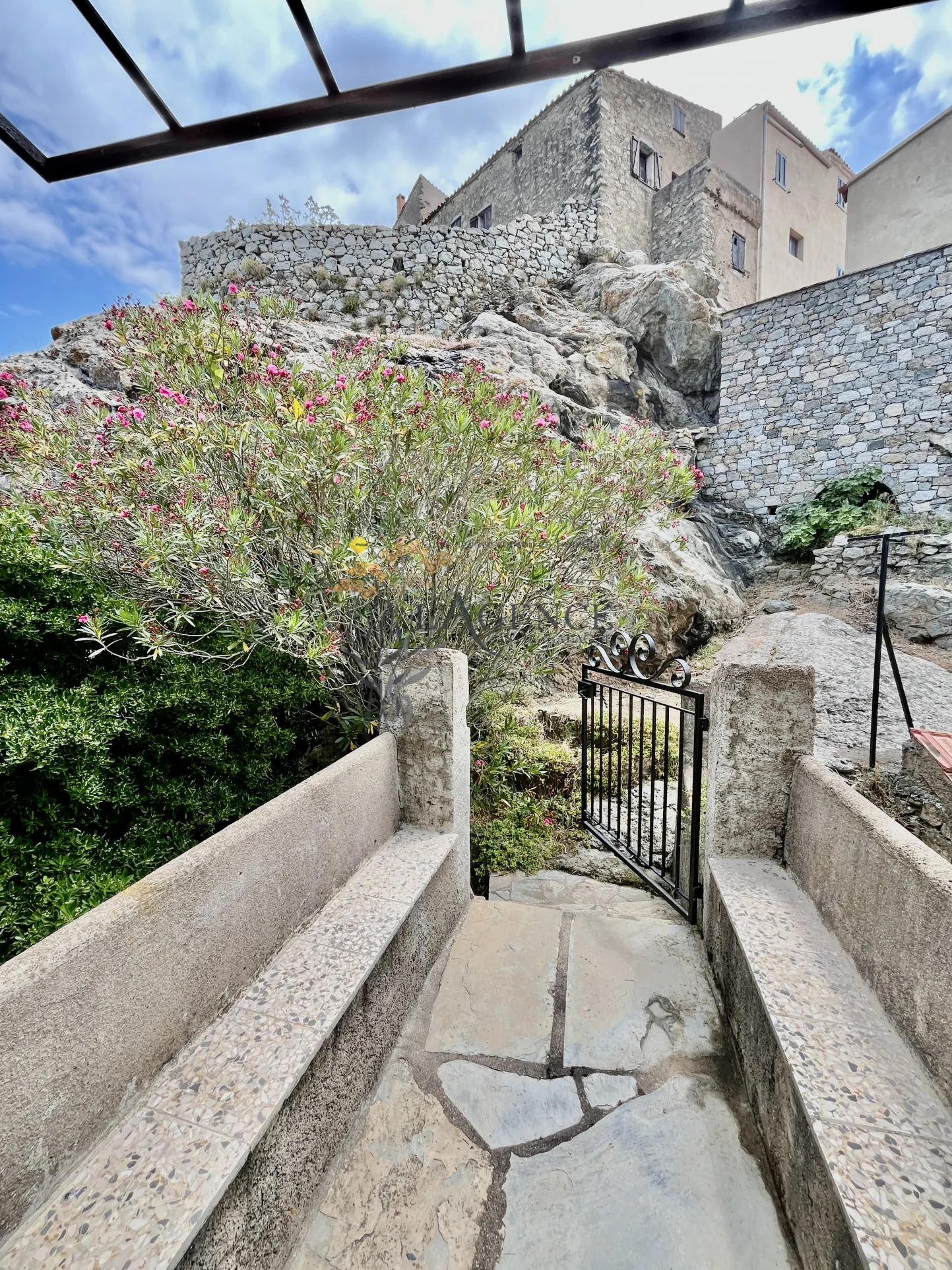 Maison de Village au Charme Historique à Speloncato 