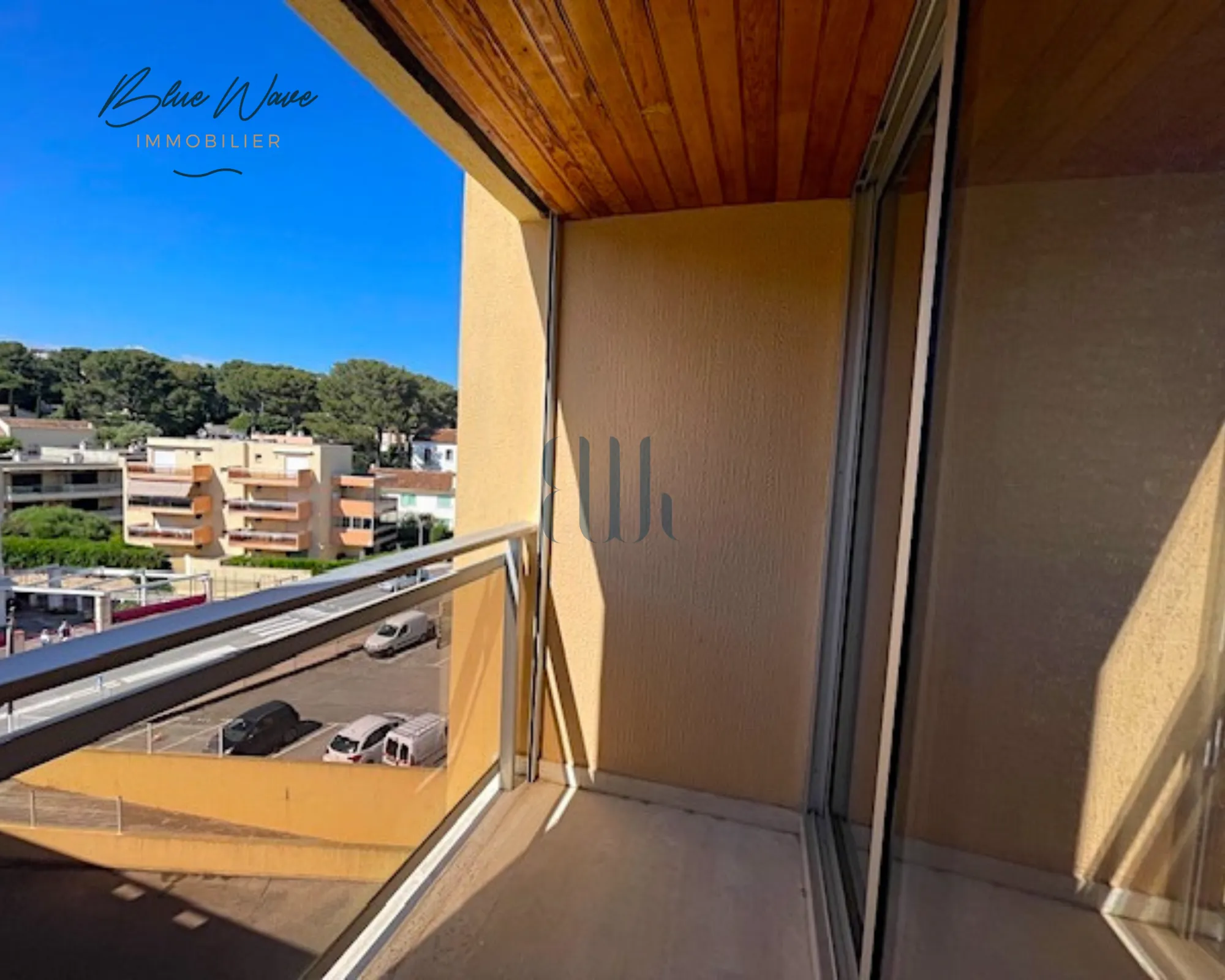 Appartement T2 avec aperçu sur mer à Cavalaire-sur-Mer 