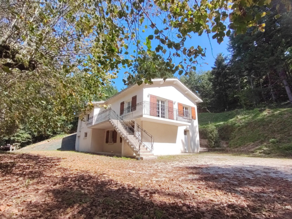 Maison de 201 m² dans un écrin de verdure à Castres