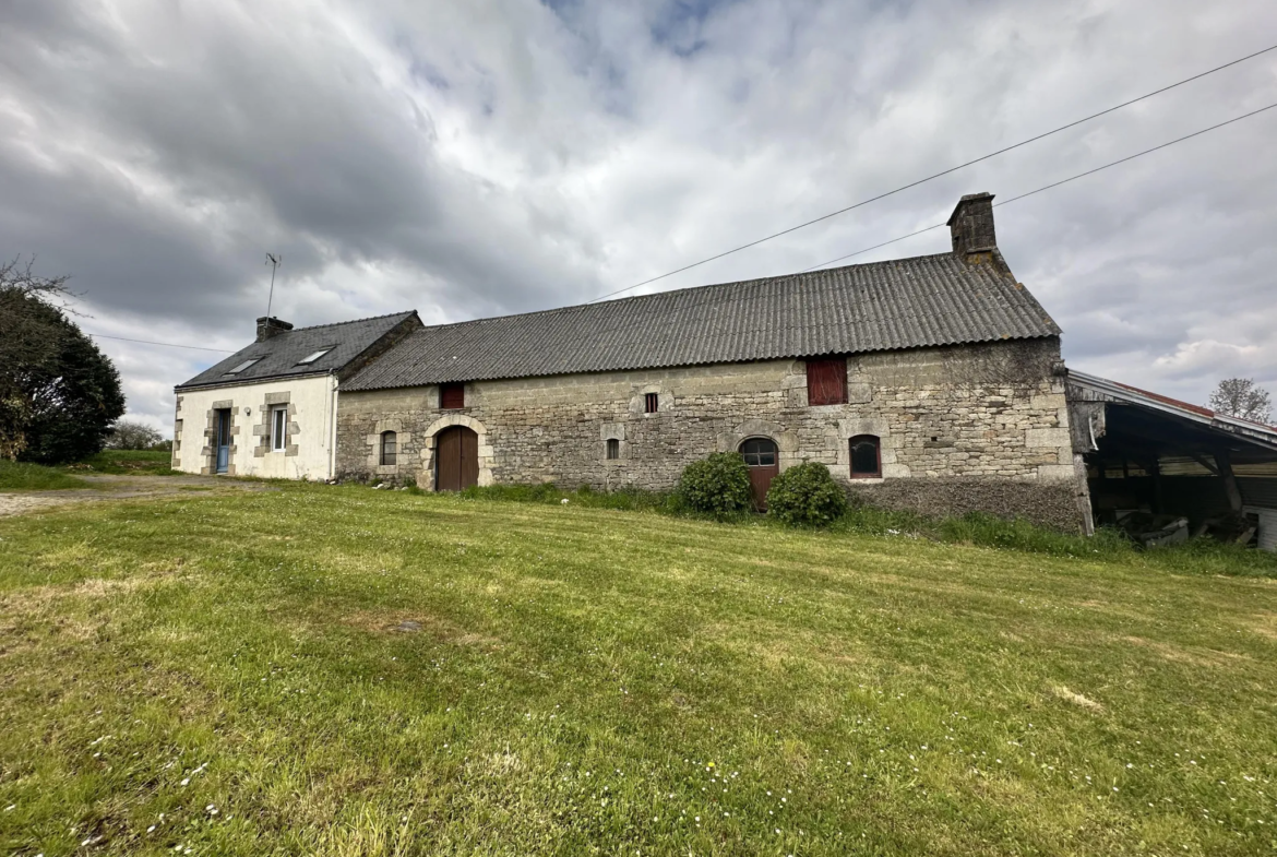 Maison de Village à Guenin avec Terrain et Longère à Rénovation 