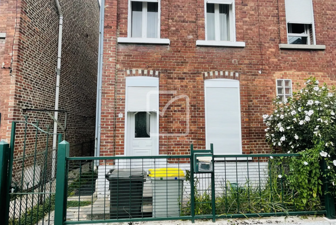 Maison semi-mitoyenne de 86 m² à Maubeuge à vendre 