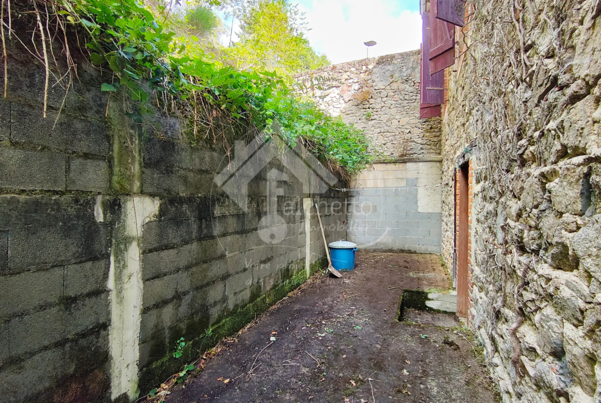 Maison 4 pièces à Laprugne dans la Montagne Bourbonnaise 