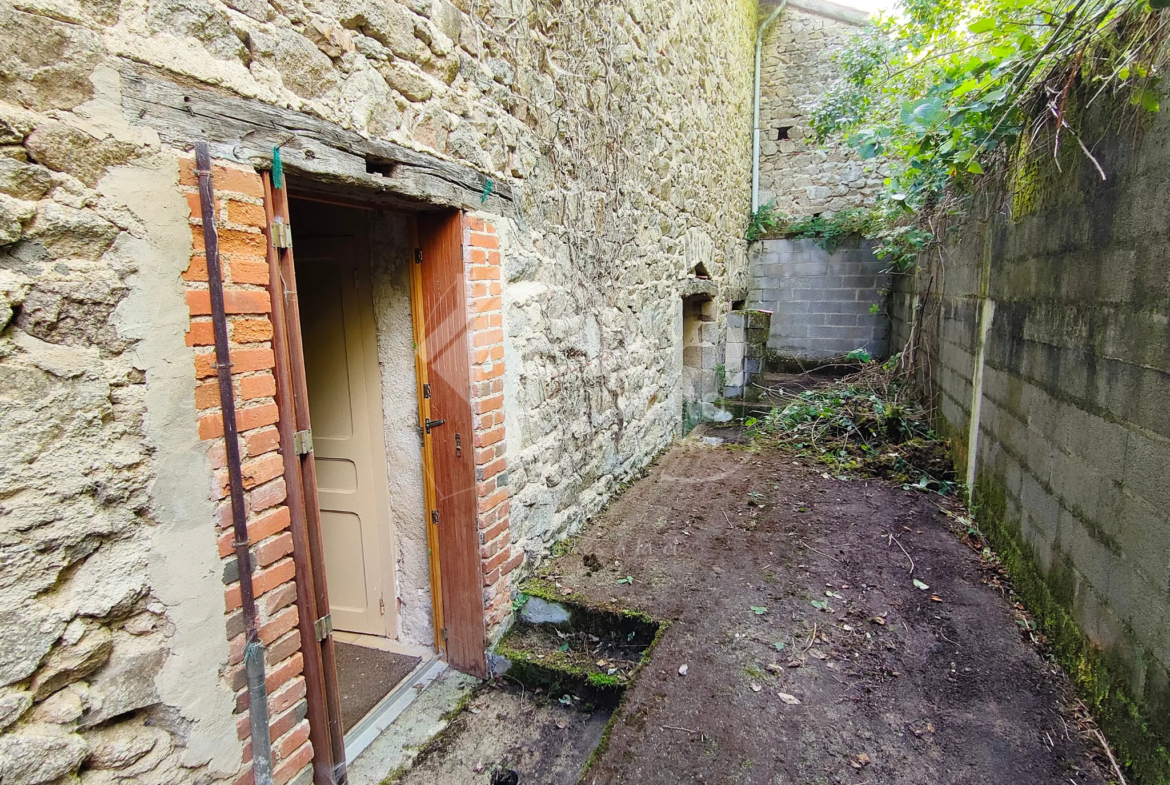 Maison 4 pièces à Laprugne dans la Montagne Bourbonnaise 