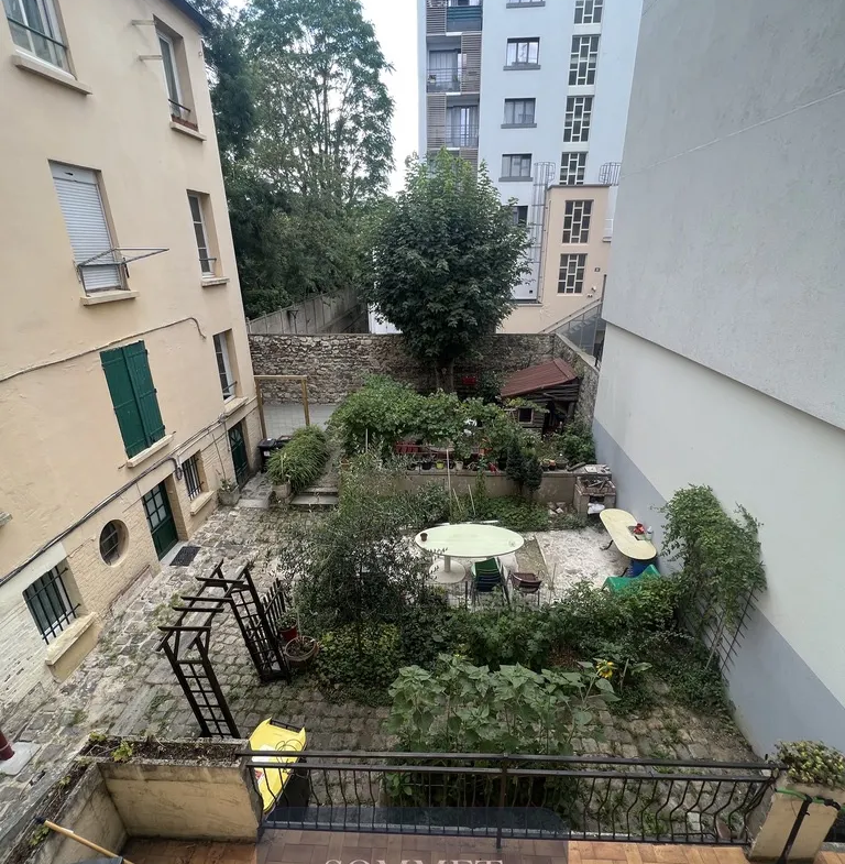 Appartement à Rénover de 48 m² avec Jardin à Saint-Denis 