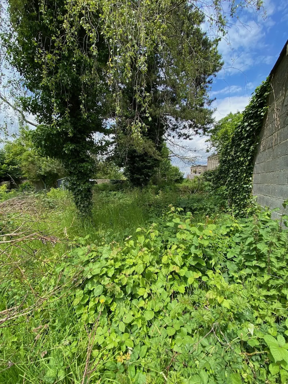 Terrain constructible à vendre à Maubeuge - 592 m² dans le quartier du Pont Allant 