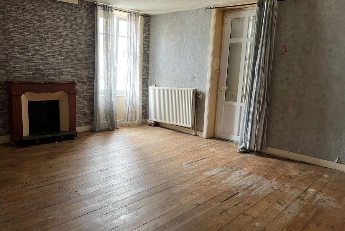 Maison à rénover de 127 m² avec 4 chambres à La Caillère Saint Hilaire 