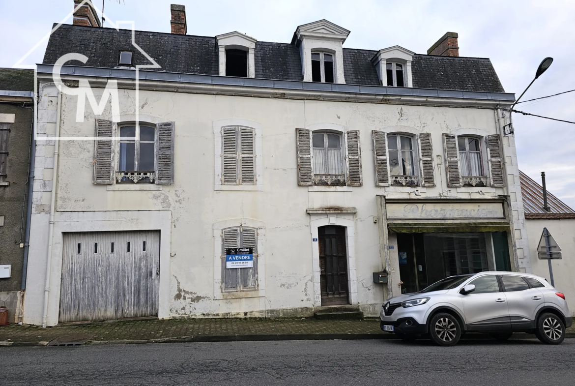 Grande maison à vendre à Culan - 125 m² avec local commercial et 5 chambres 