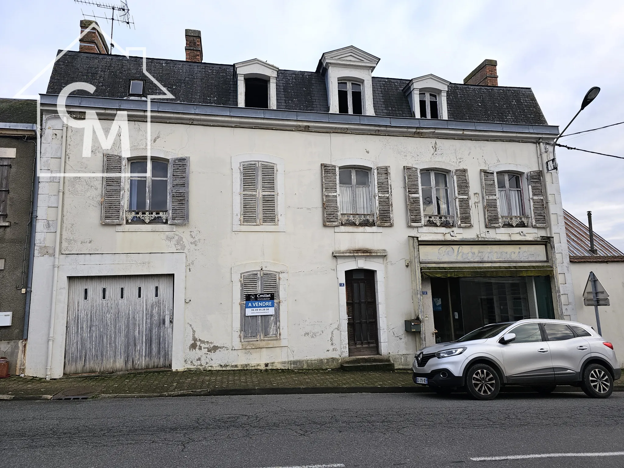 Grande maison à vendre à Culan - 125 m² avec local commercial et 5 chambres 