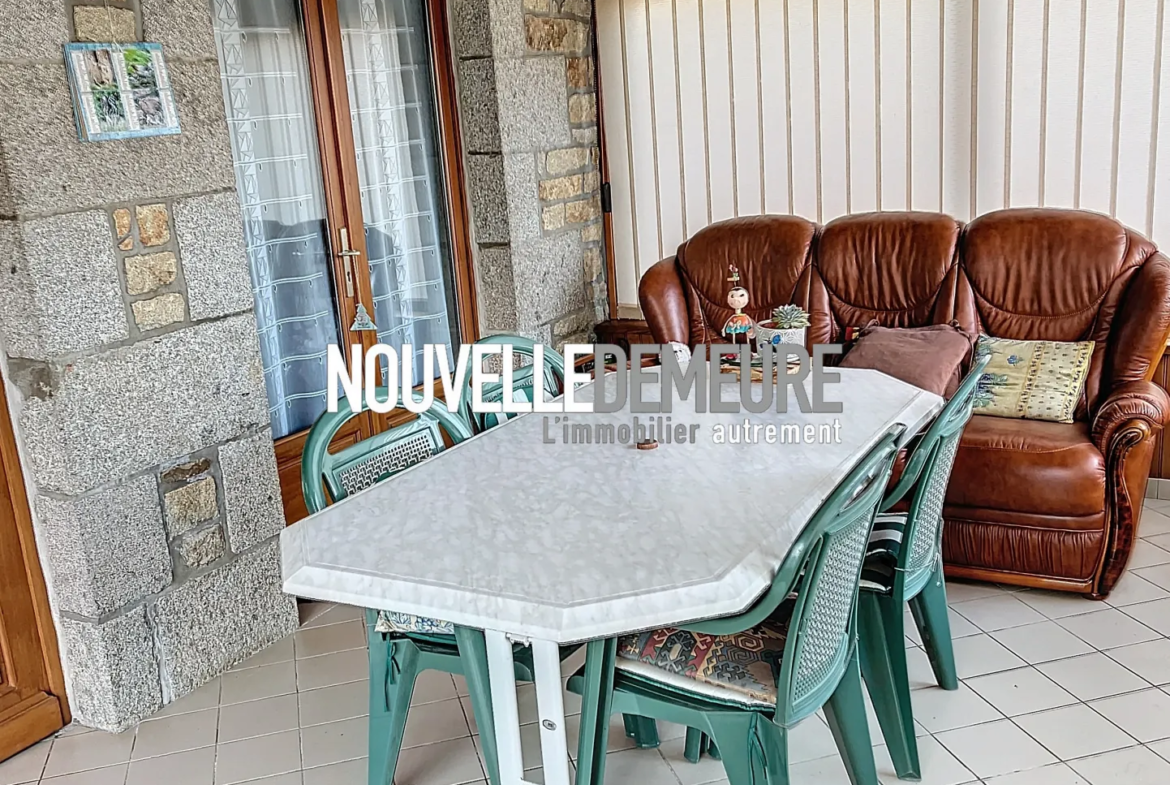 Maison en pierres de 80 m² à vendre à St Ouen la Rouerie 