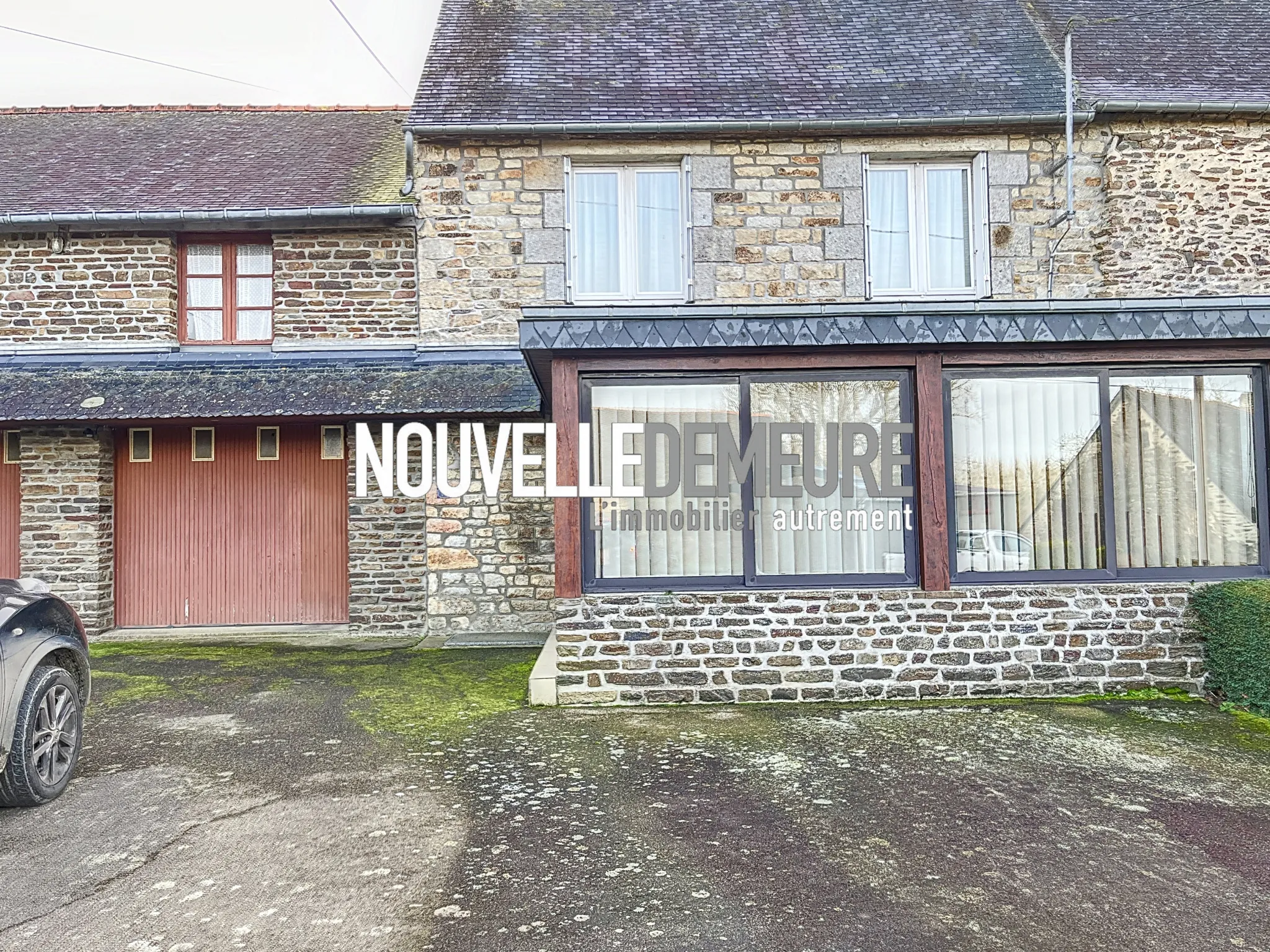 Maison en pierres de 80 m² à vendre à St Ouen la Rouerie 