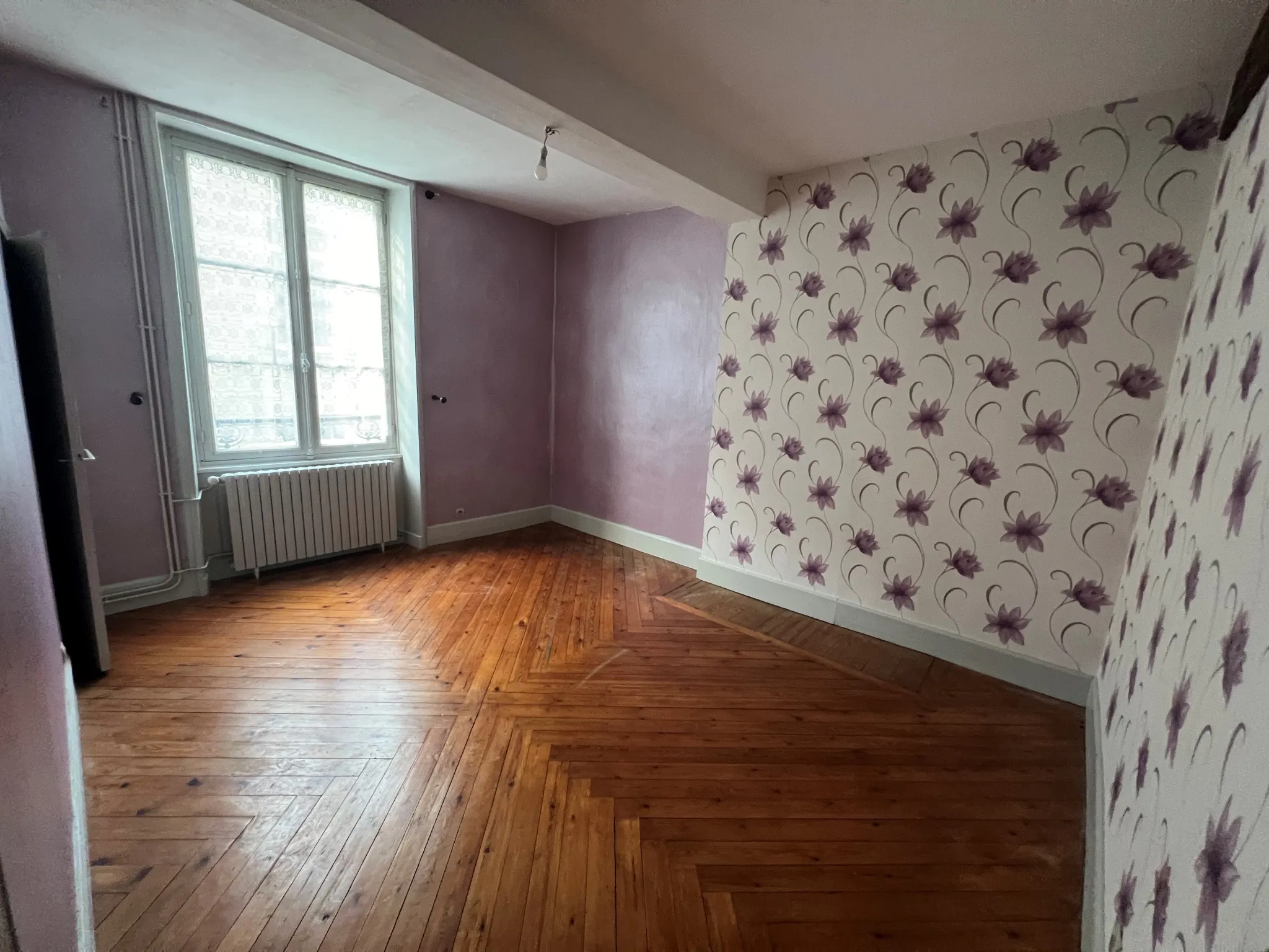 Maison spacieuse de 123 m2 à vendre à Alençon 