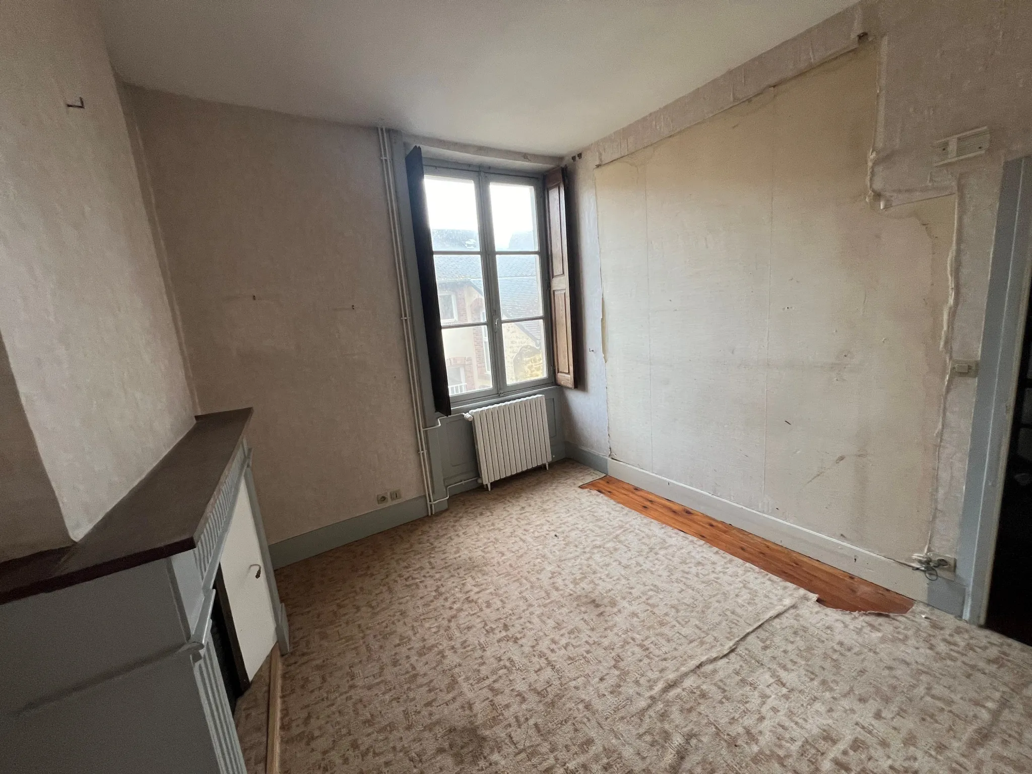 Maison spacieuse de 123 m2 à vendre à Alençon 