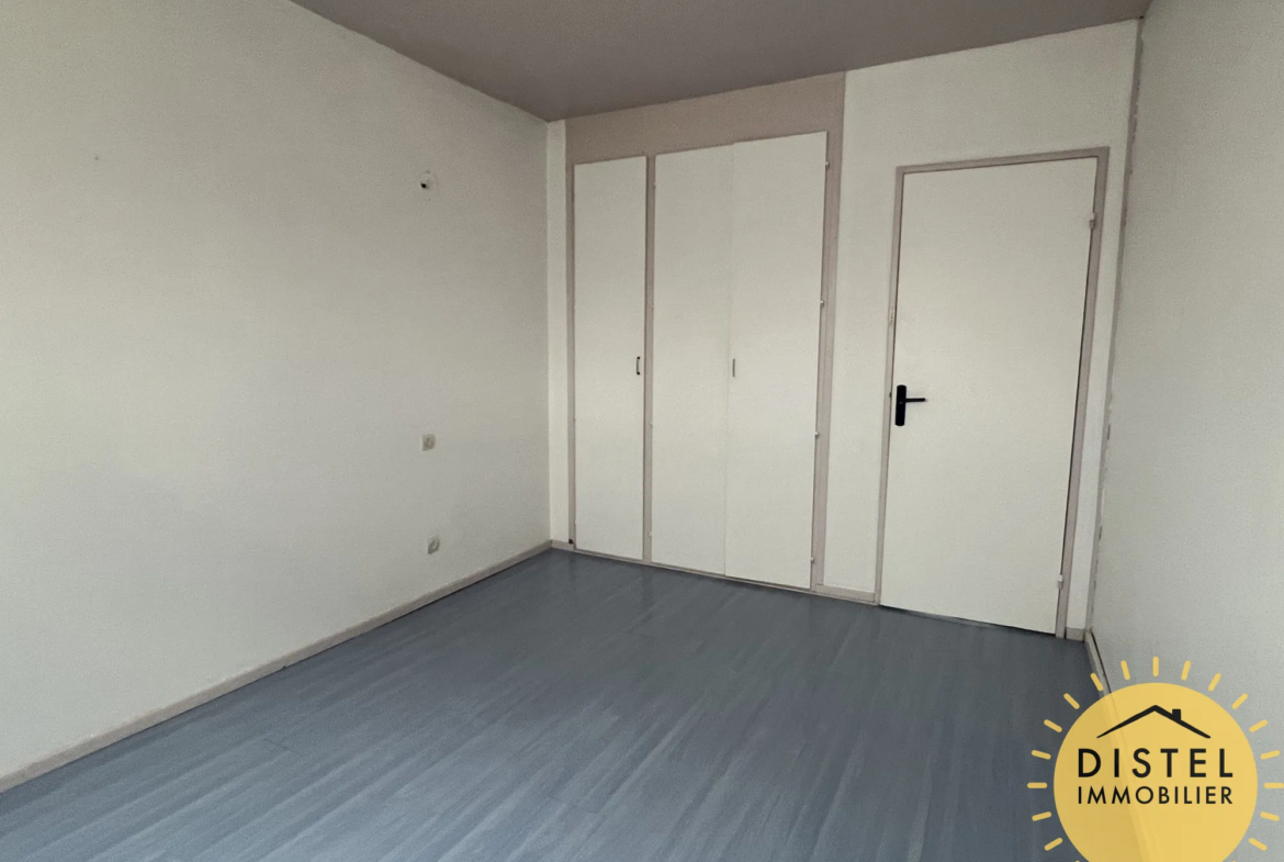 À vendre : Appartement lumineux 5 pièces à Mundolsheim avec balcon et garage 