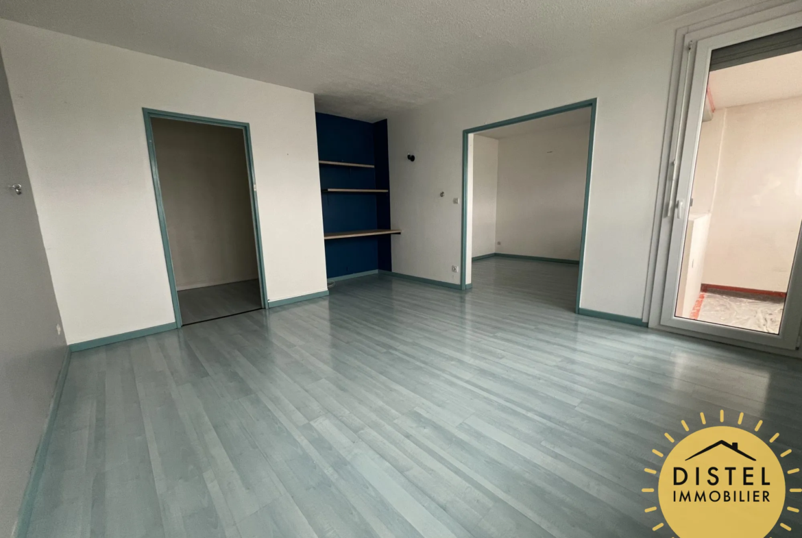 À vendre : Appartement lumineux 5 pièces à Mundolsheim avec balcon et garage 