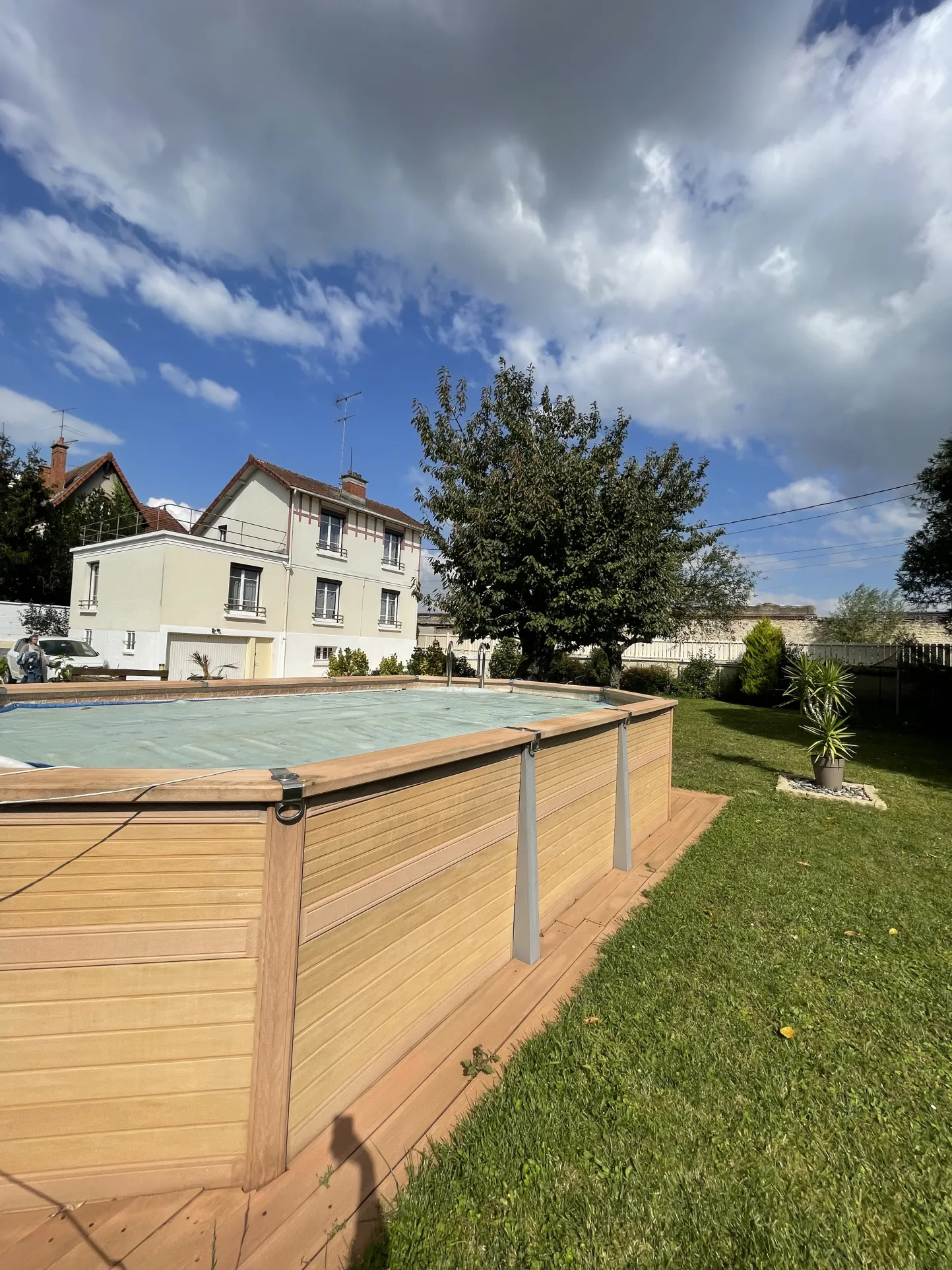 Maison à vendre à Troyes - 128 m², 4 Chambres, Piscine 