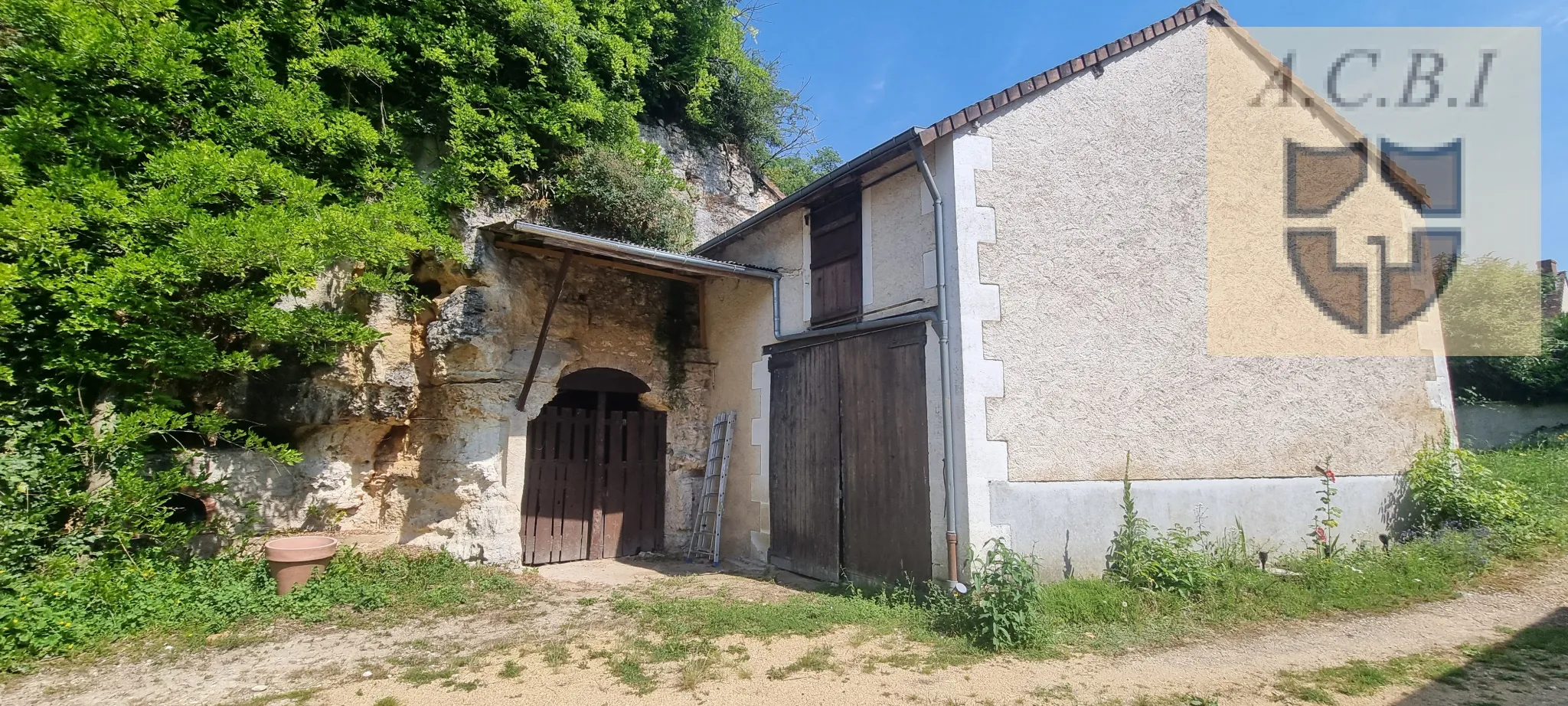 Maison ancienne rénovée à Naveil, proche de Vendôme et gare TGV 