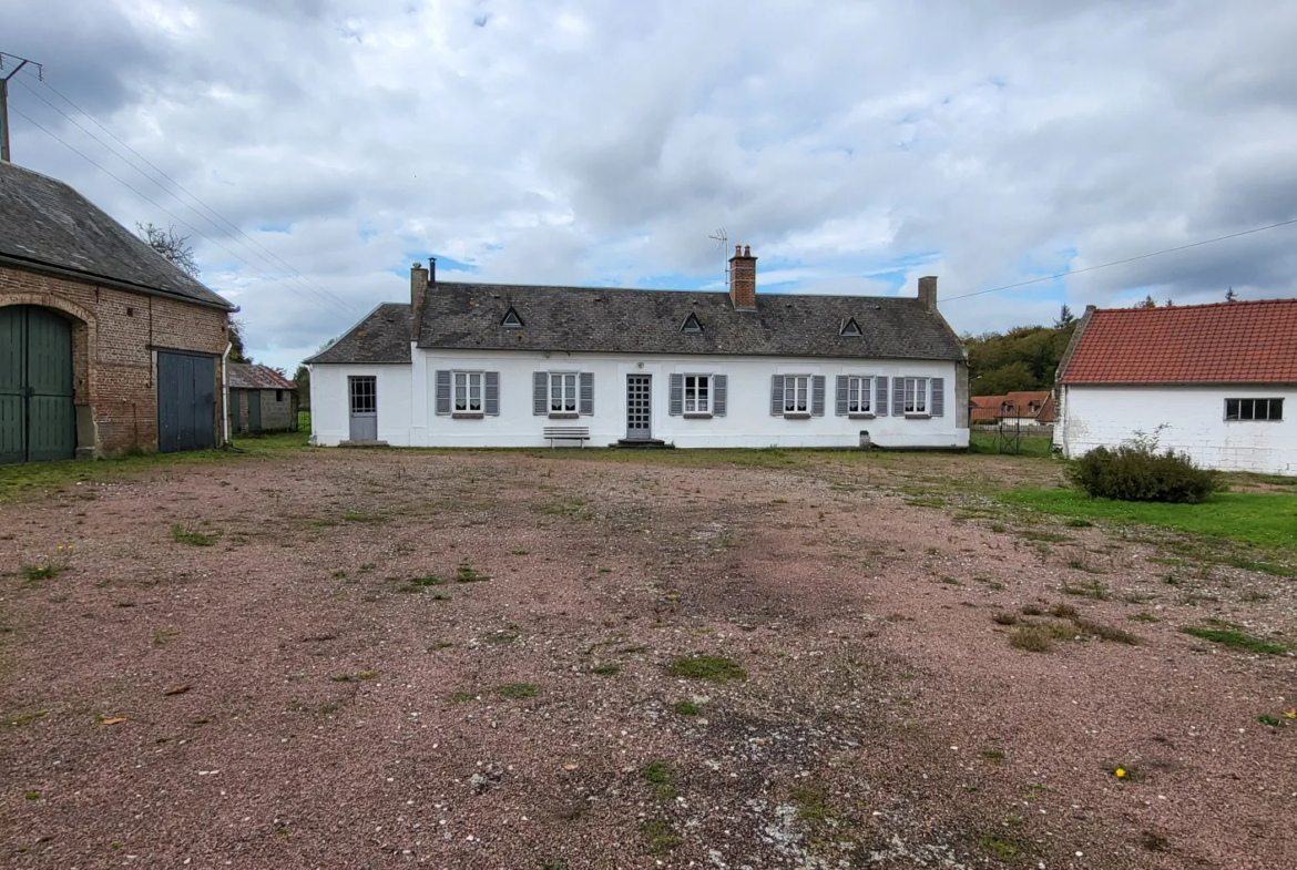 Ancien corps de ferme à vendre près d'Abbeville - 9595 m² 