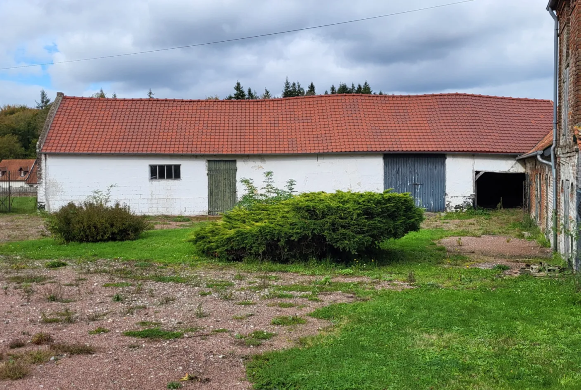 Ancien corps de ferme à vendre près d'Abbeville - 9595 m² 