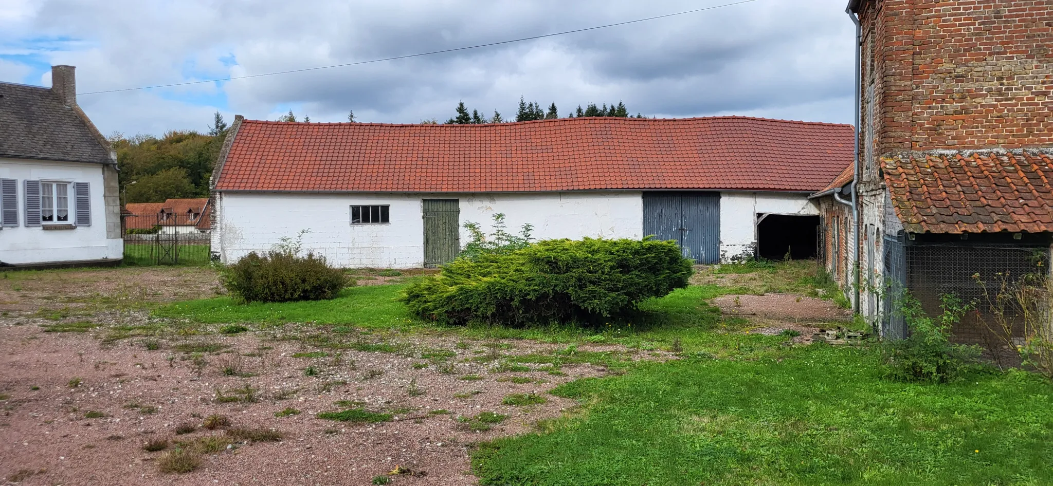 Ancien corps de ferme à vendre près d'Abbeville - 9595 m² 