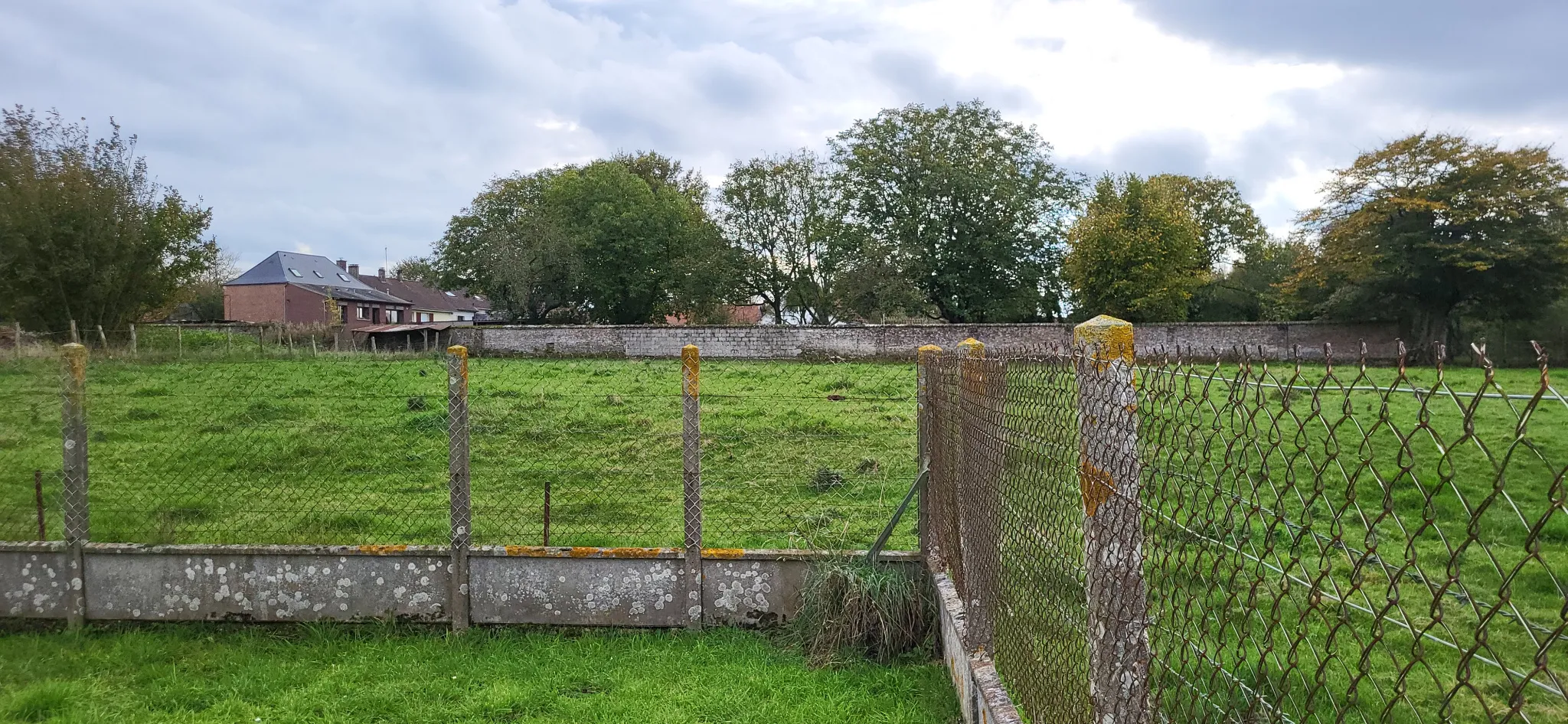 Ancien corps de ferme à vendre près d'Abbeville - 9595 m² 