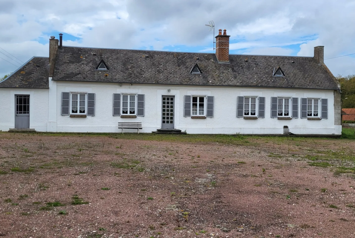 Ancien corps de ferme à vendre près d'Abbeville - 9595 m² 