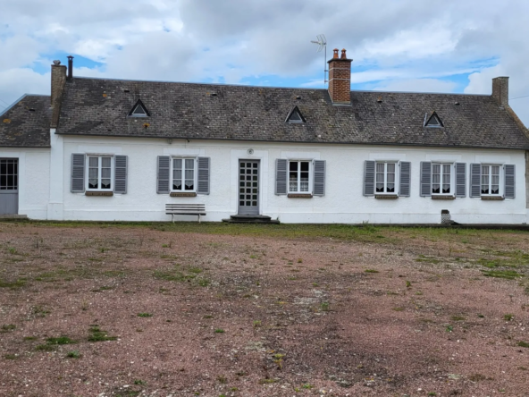 Ancien corps de ferme à vendre près d'Abbeville - 9595 m²