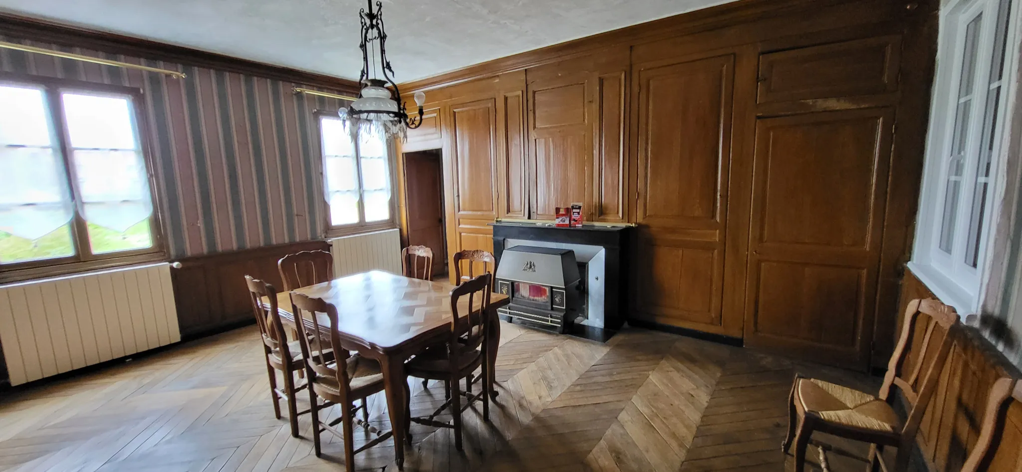 Ancien corps de ferme à vendre près d'Abbeville - 9595 m² 