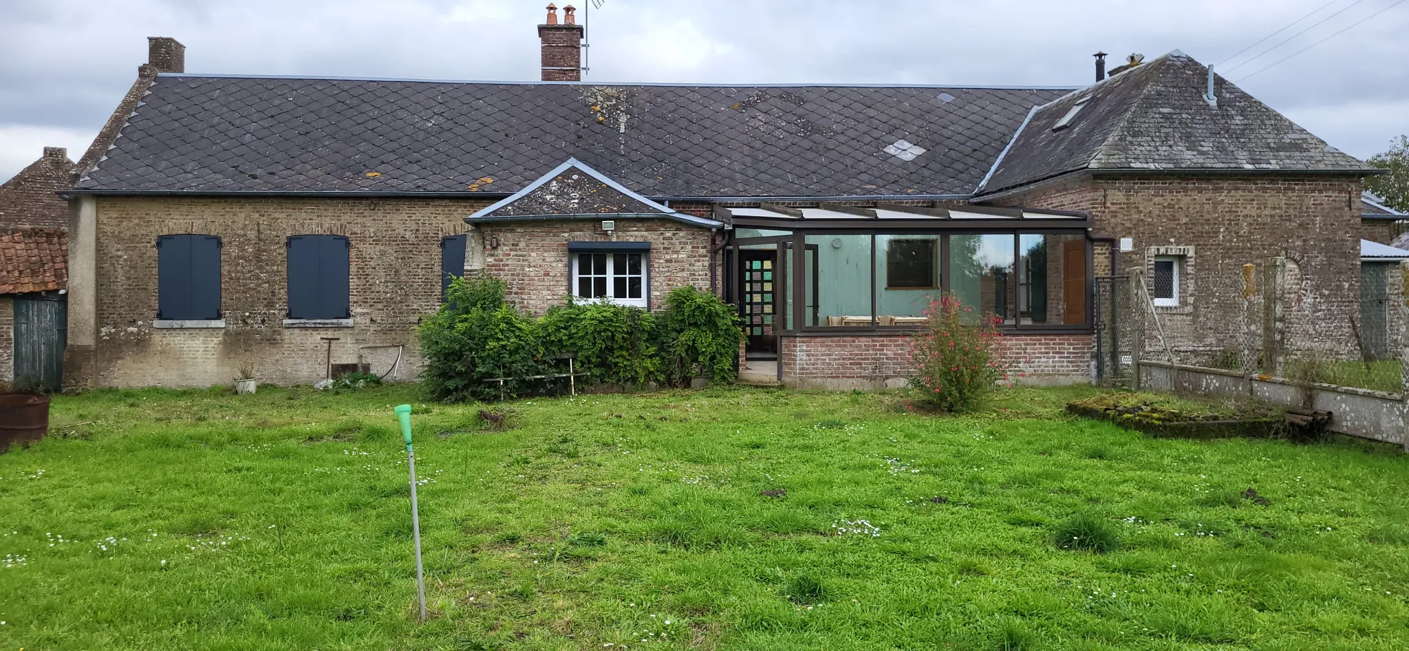 Ancien corps de ferme à vendre près d'Abbeville - 9595 m² 