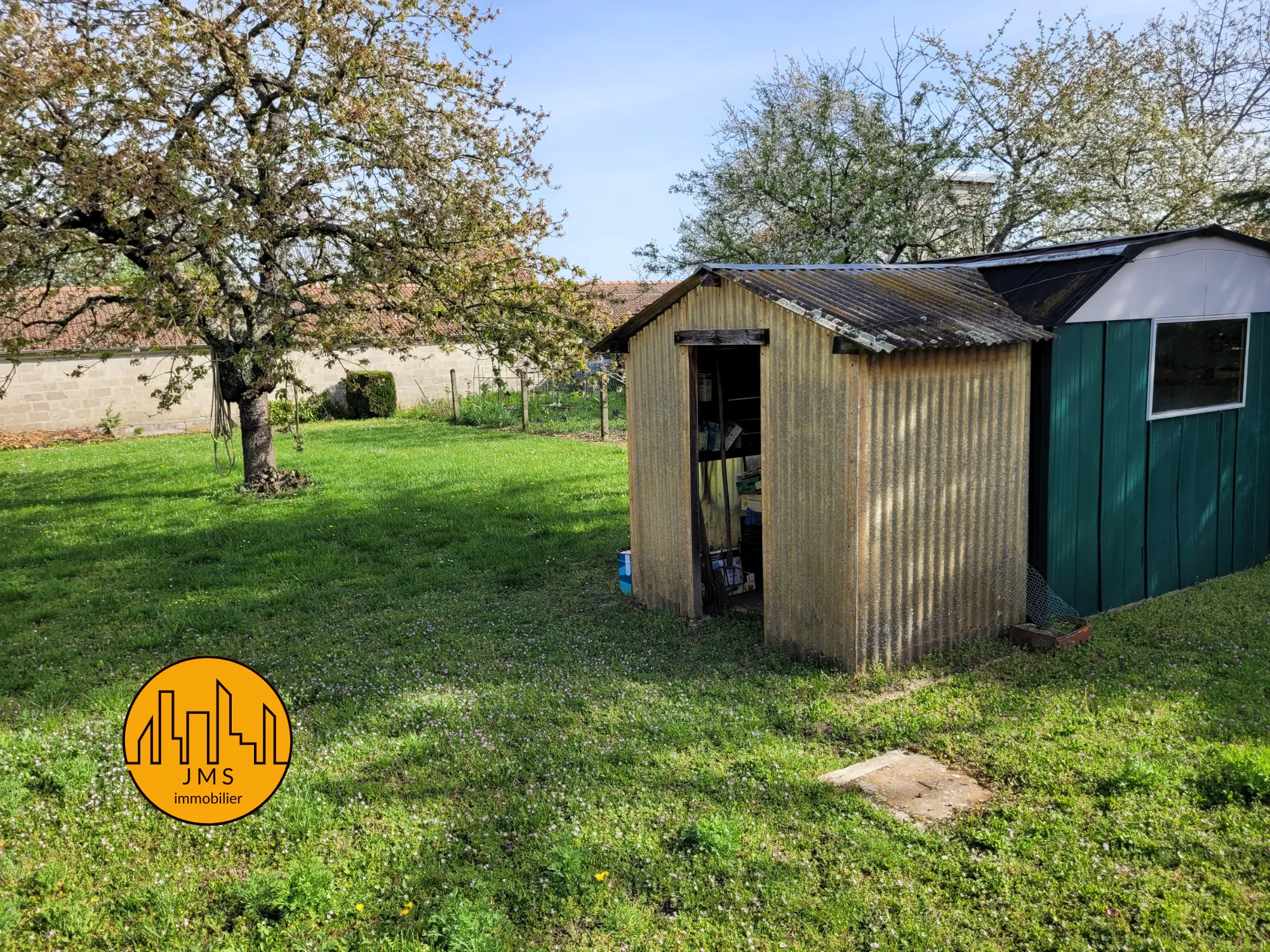 Maison charmante avec jardin à Yzeure, 1000 m² 