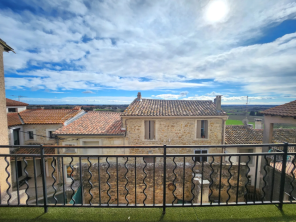 Belle maison de village à Saint-Christol avec terrasse et cave