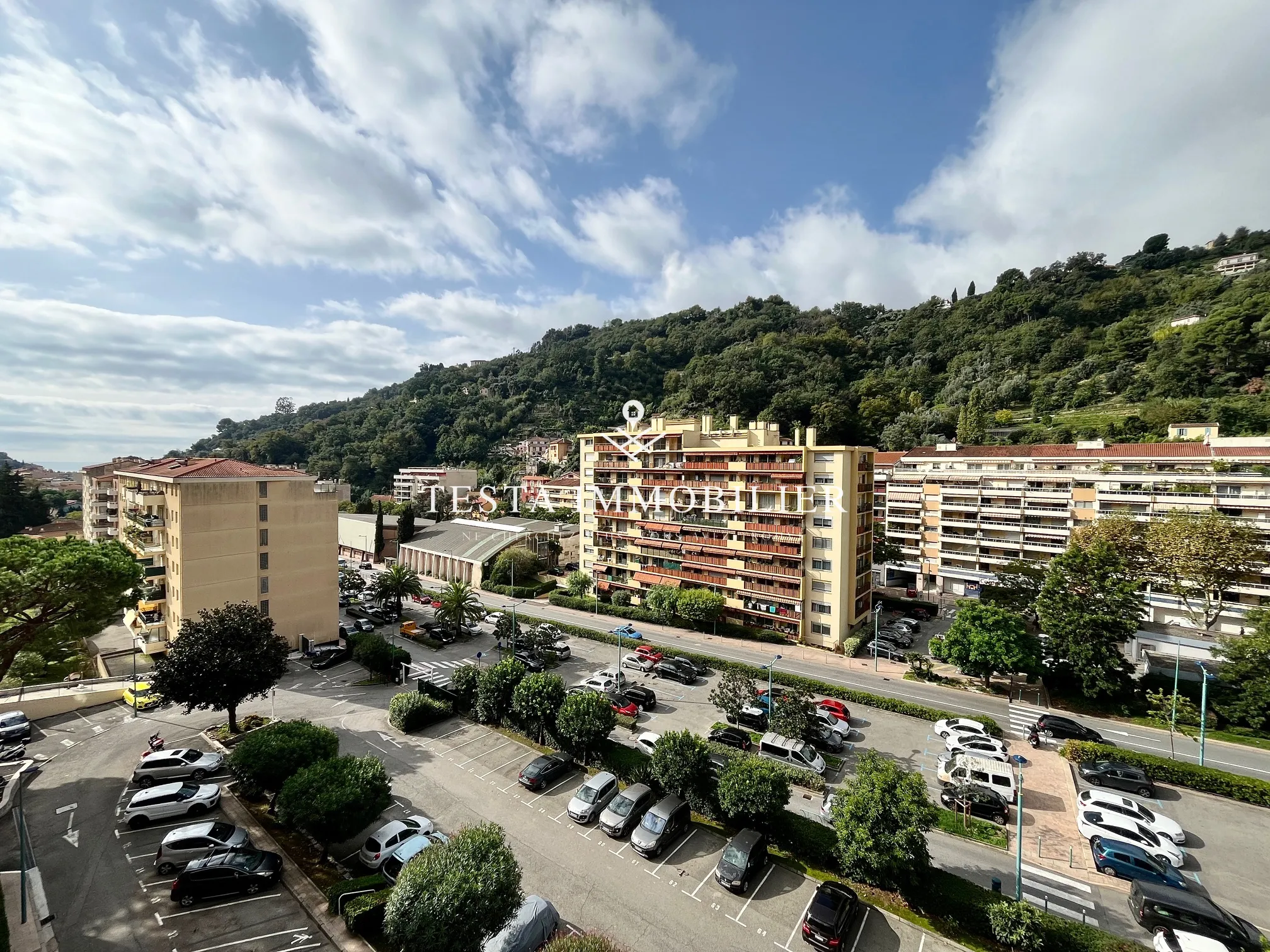 Appartement 3 pièces à Menton avec parking et cave 