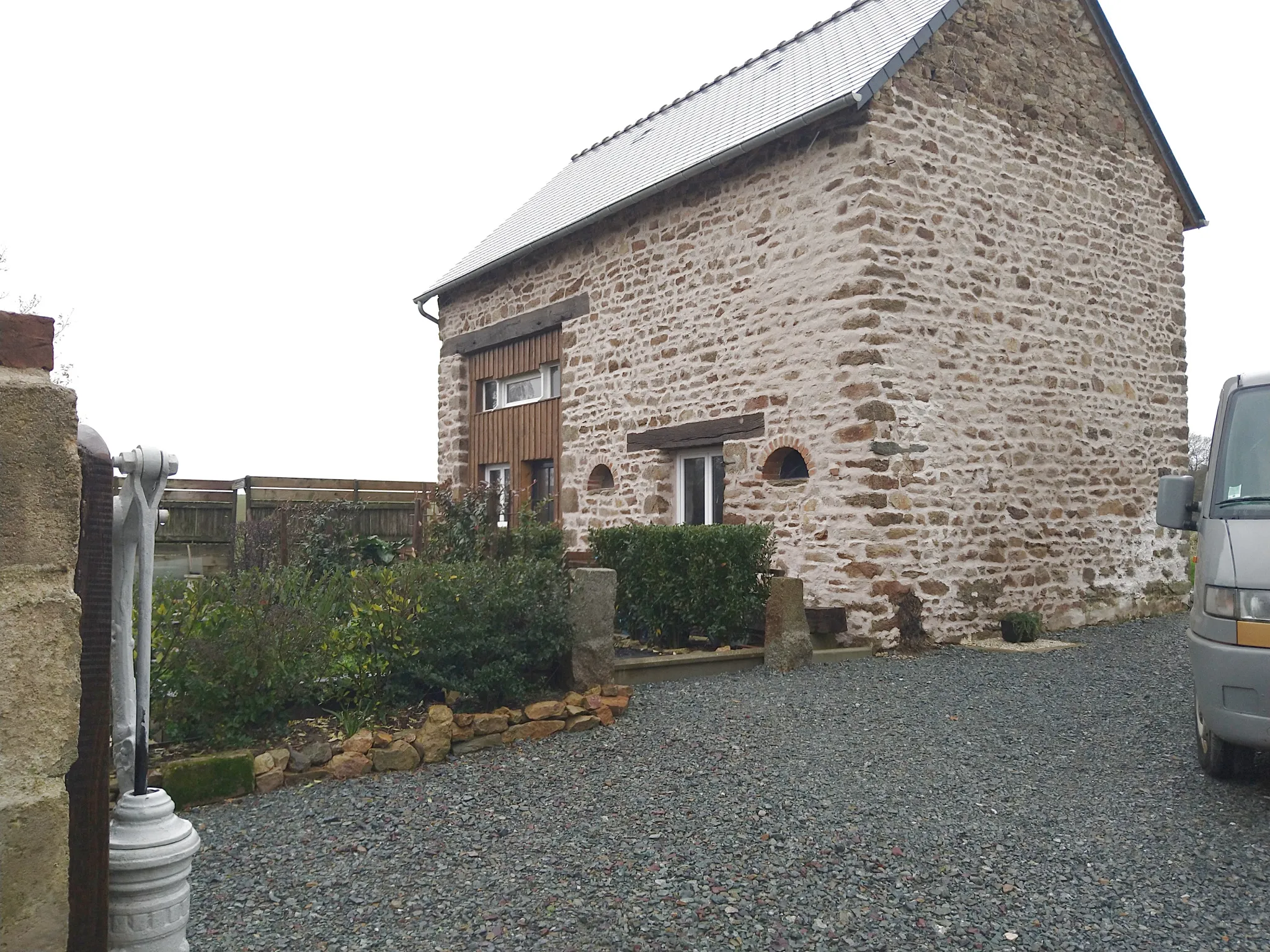 Charmante Maison de Campagne à St Aubin du Désert 