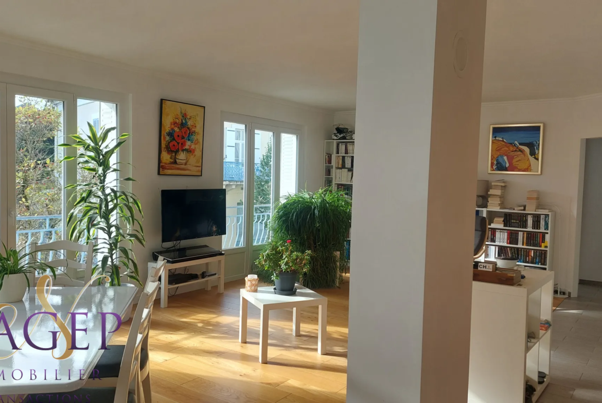 Appartement T4 Lumineux à Vichy - Parfait État avec Caves et Garage 