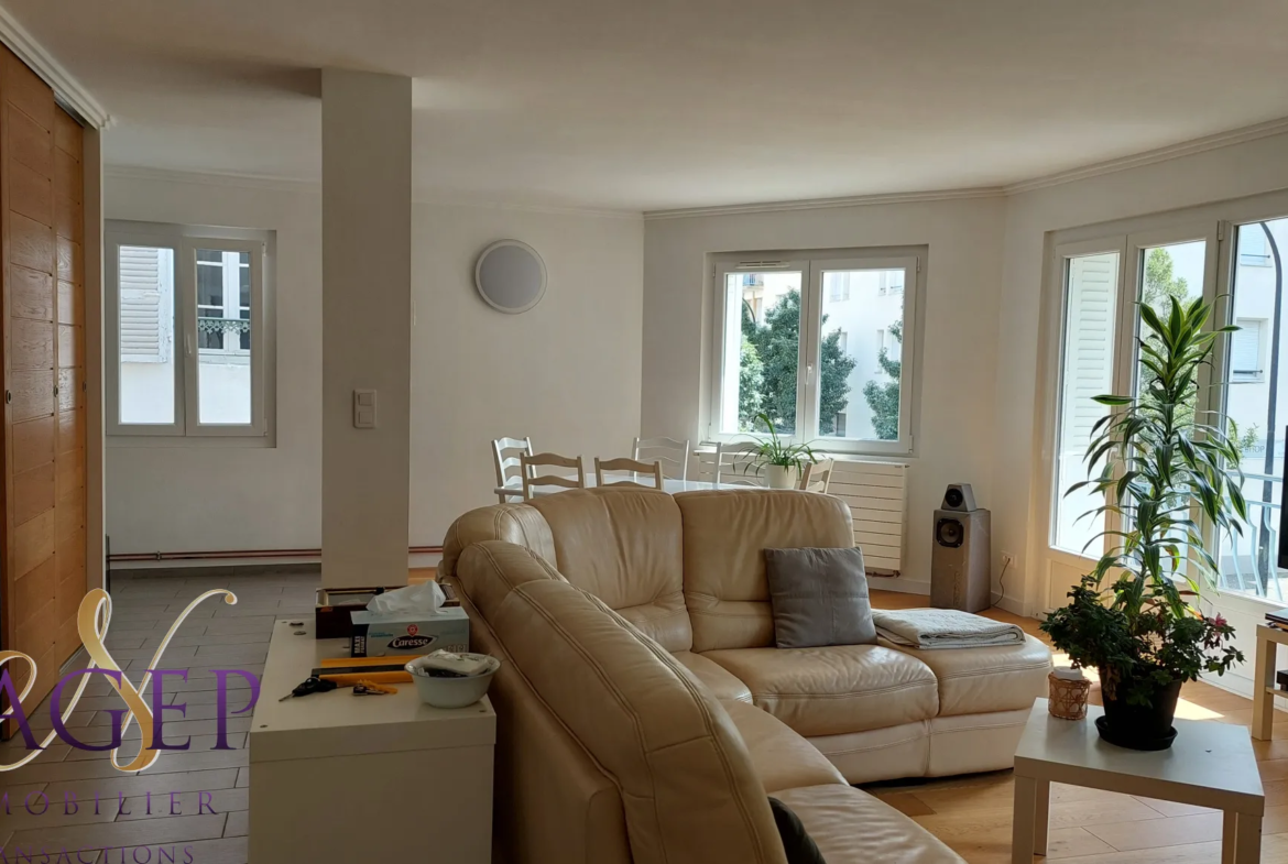 À vendre : Appartement T4 très lumineux à Vichy, parfait état avec garage 