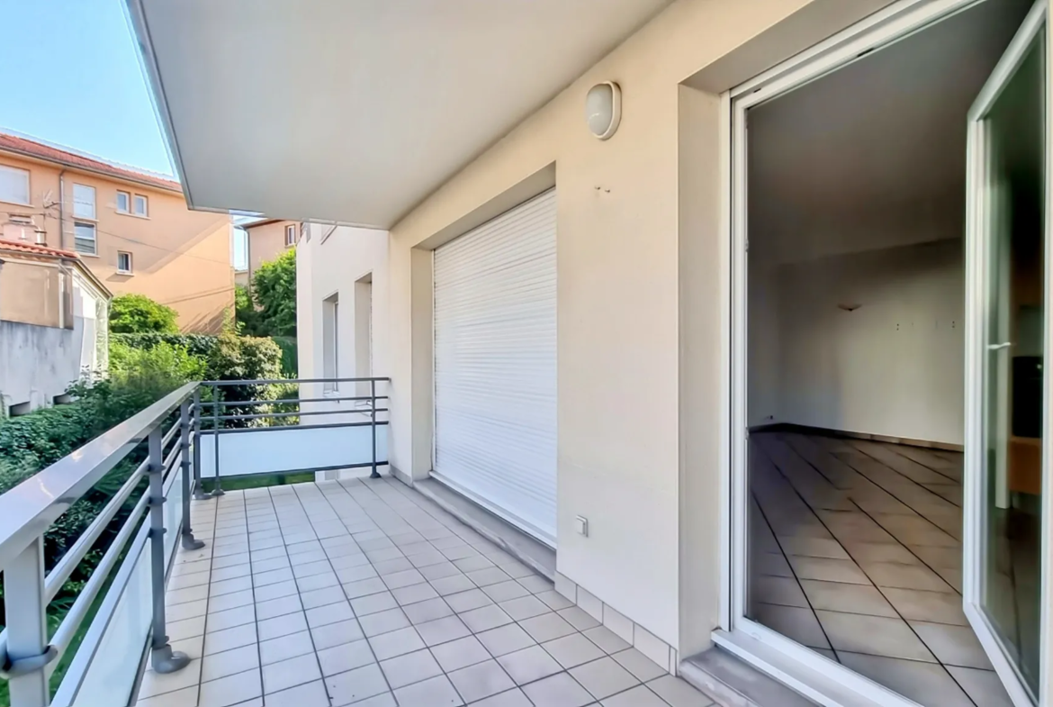 Bel Appartement F3 avec Balcon et Garage à Clermont-Ferrand 