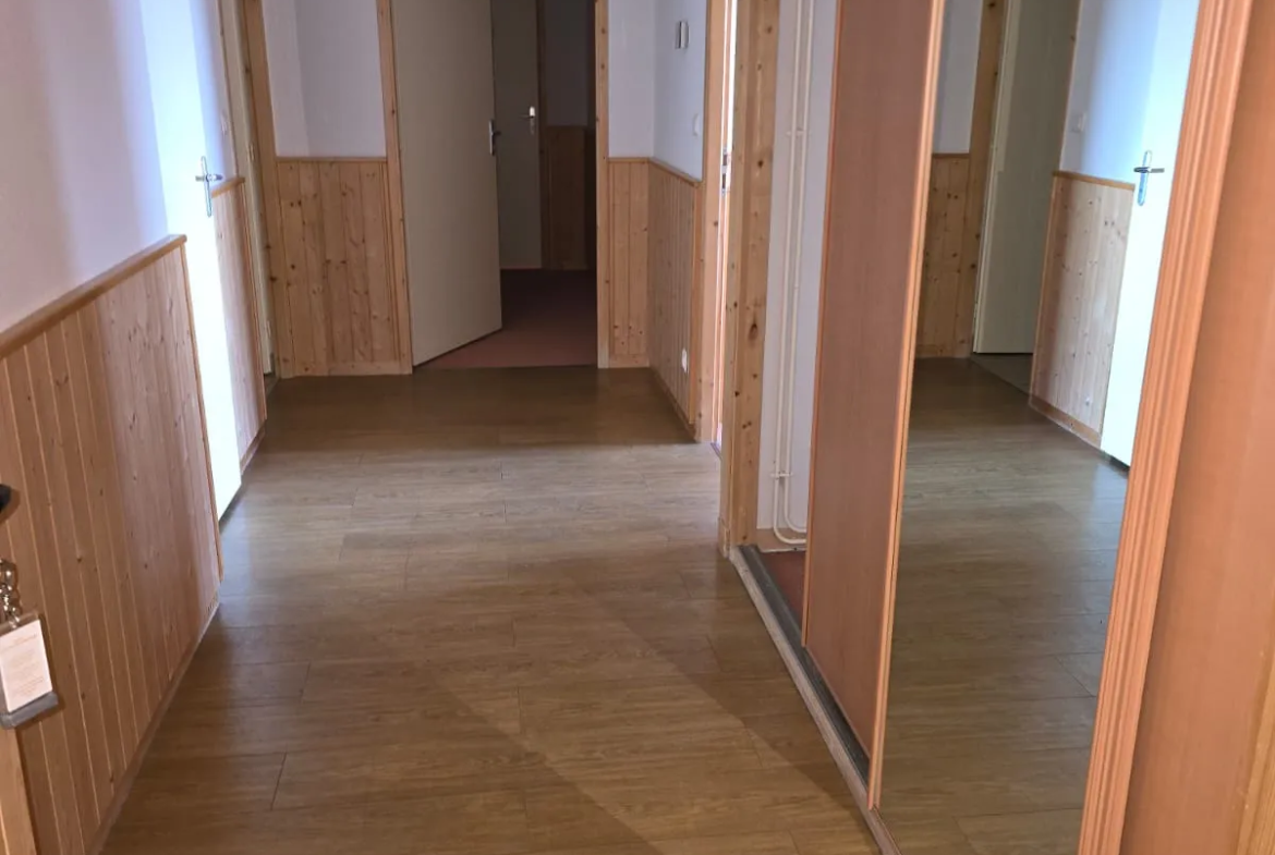 Appartement 92 m2 avec 2 chambres au Col de la Faucille à Gex 