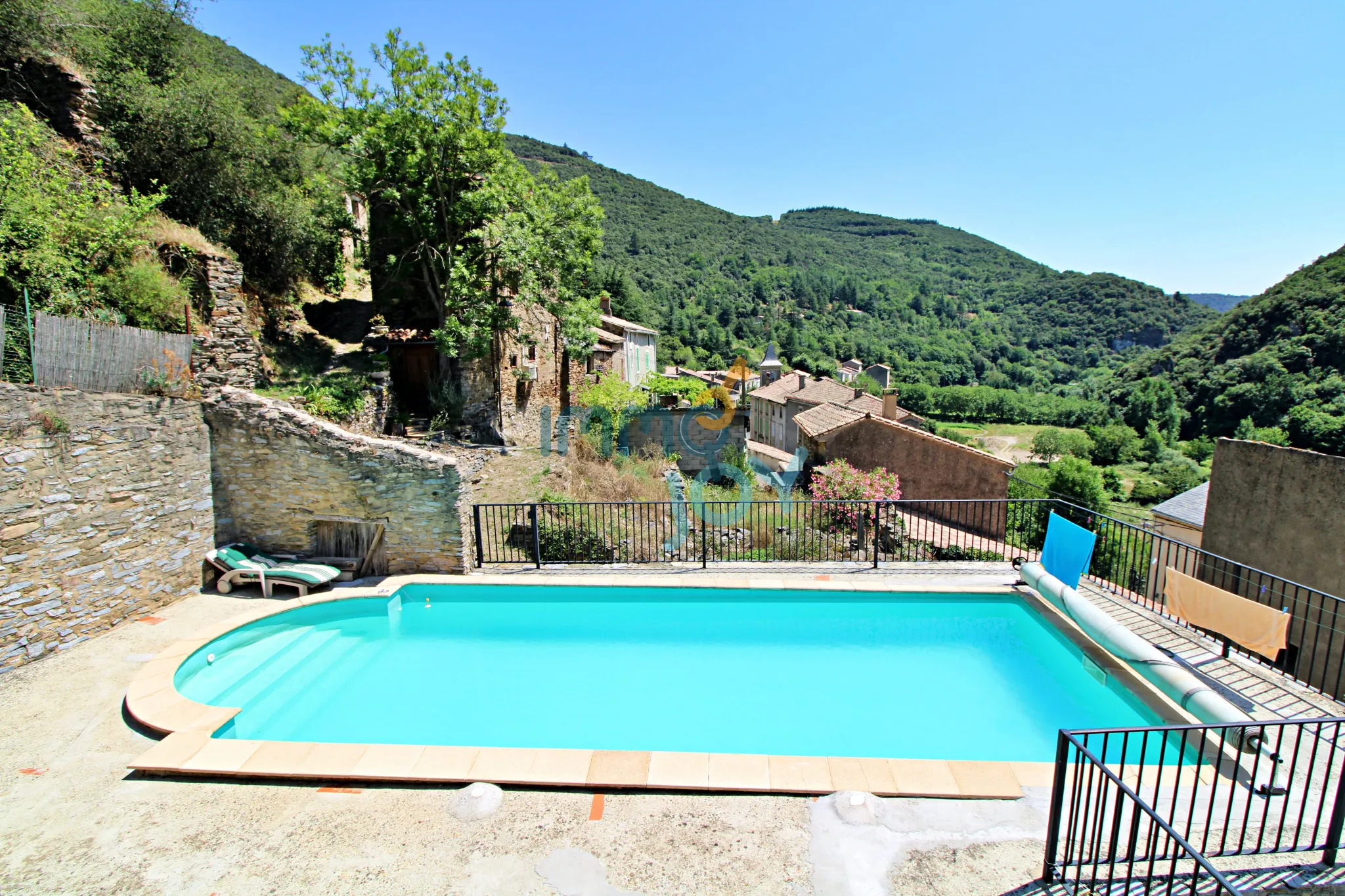 Belle maison en pierre à Citou avec piscine 