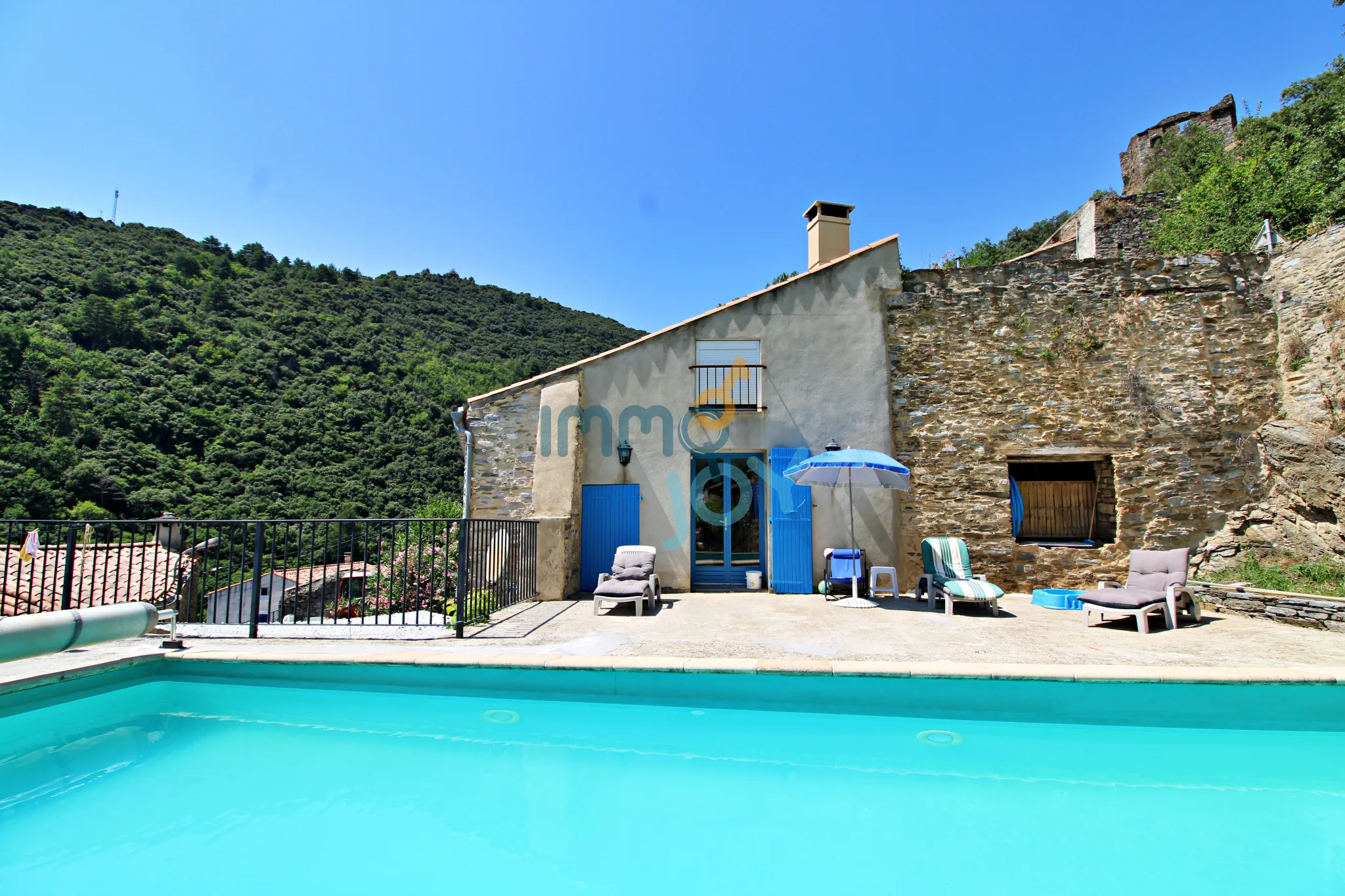 Belle maison en pierre à Citou avec piscine 