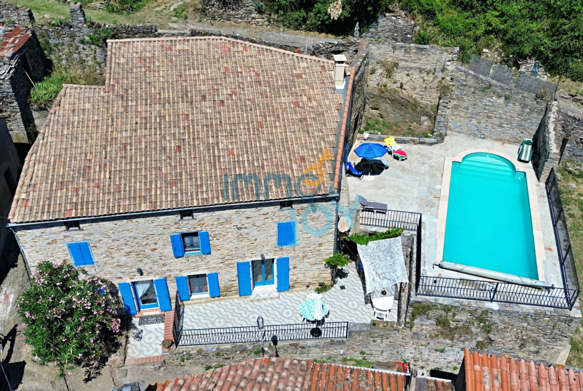 Belle maison en pierre à Citou avec piscine 