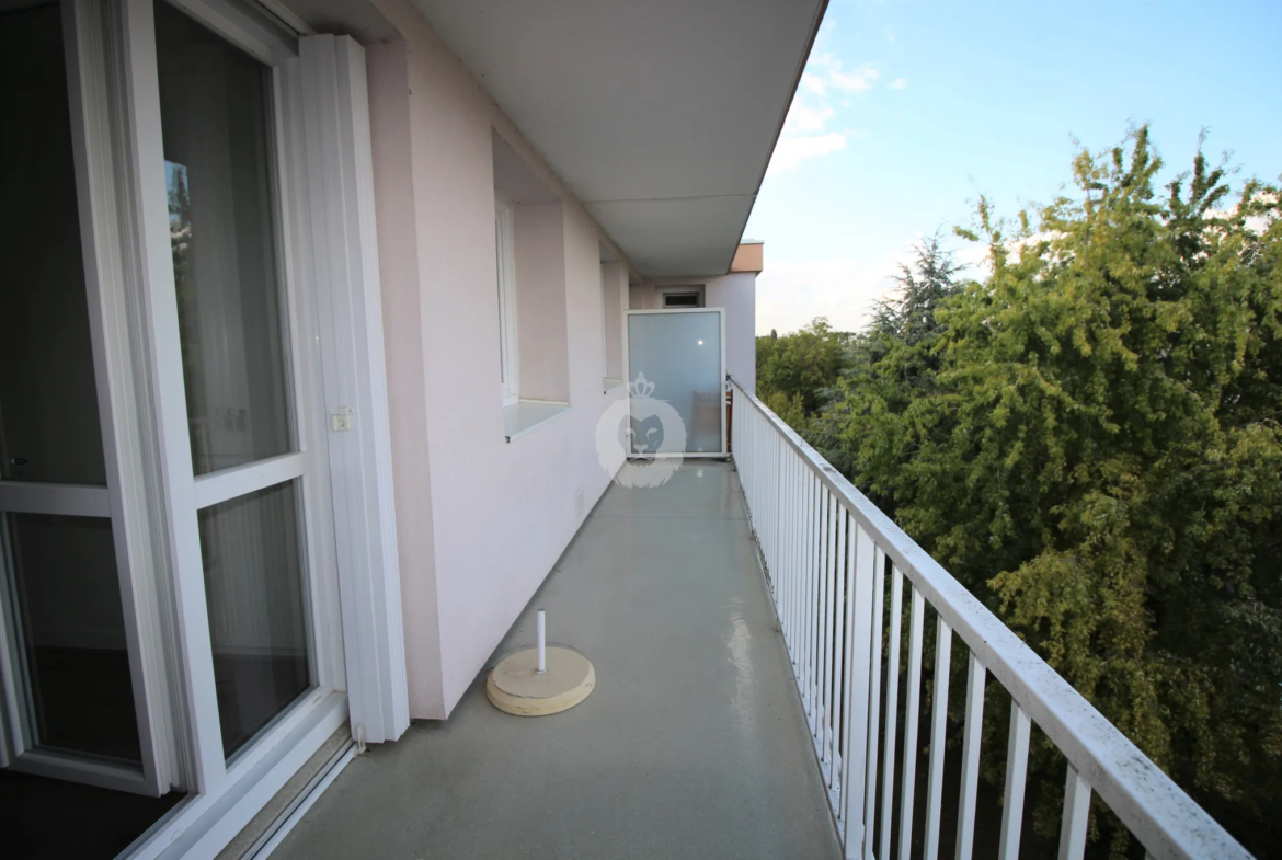 À vendre : Appartement 45 m2 en bord de Marne à St Maur des Fosses 